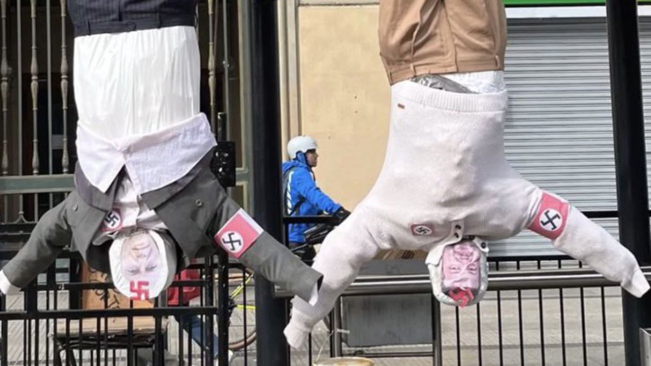 Polémica por foto de muñecos con símbolos nazis en redes sociales