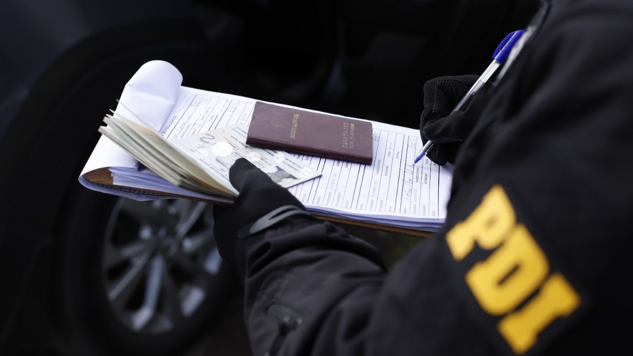 261 extranjeros irregulares denunciados en fiscalizaciones de Valparaíso 261 extranjeros irregulares denunciados en fiscalizaciones de Valparaíso
