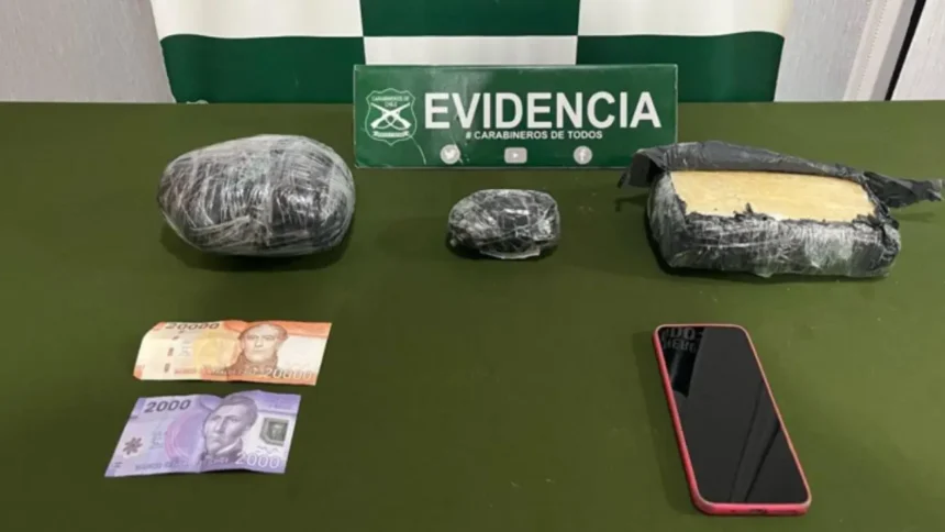 Detenidos con tres kilos de droga y dinero en carretera