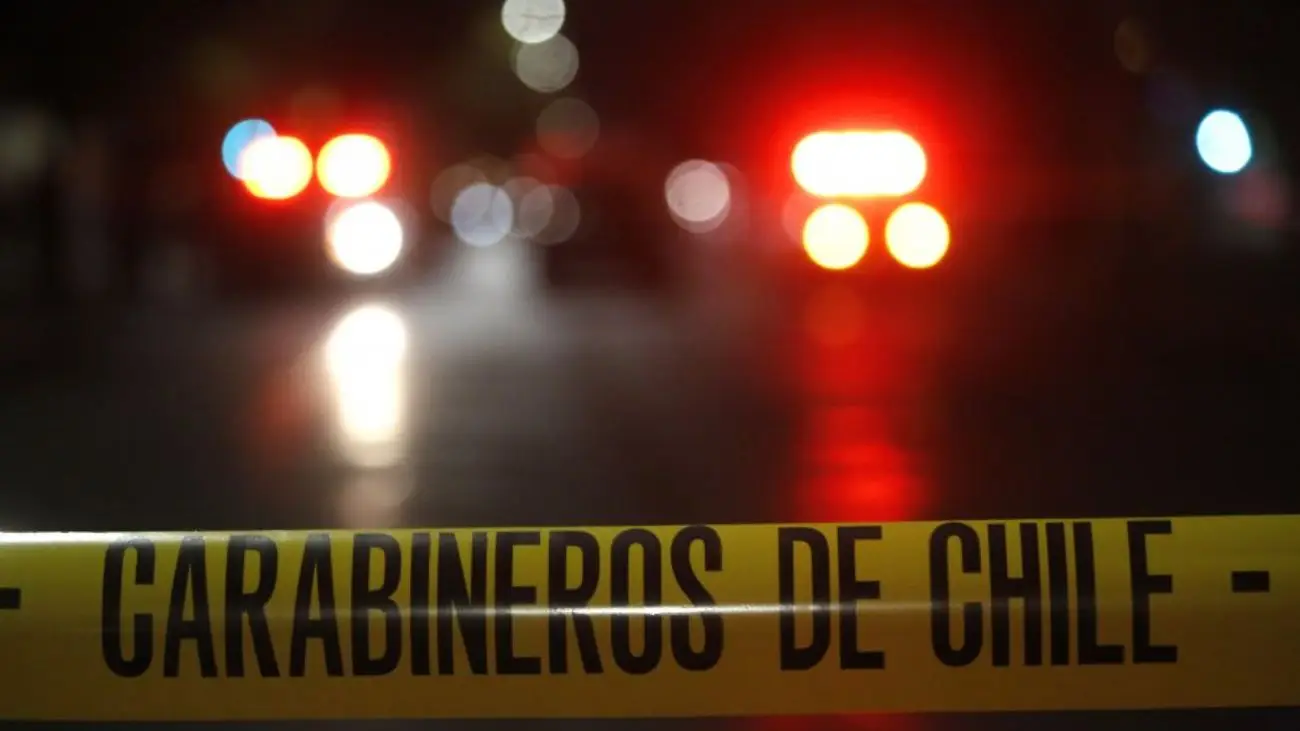Tres detenidos y dos policías heridos en operativos policiales en Santiago Tres detenidos y dos policías heridos en operativos policiales en Santiago