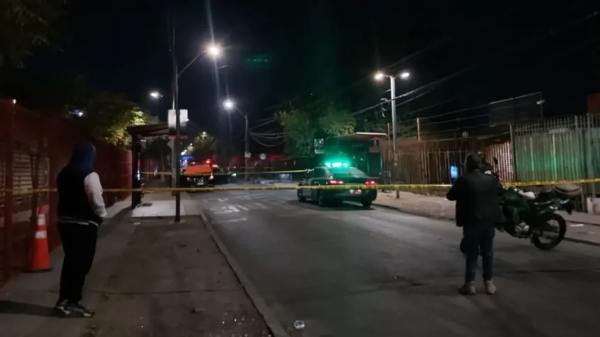 Carabinero abate a asaltante en intento de robo a conductora de app