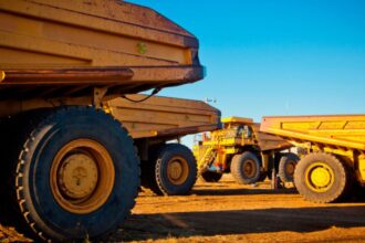 Avances en la electromovilidad en la minería: retos y beneficios clave