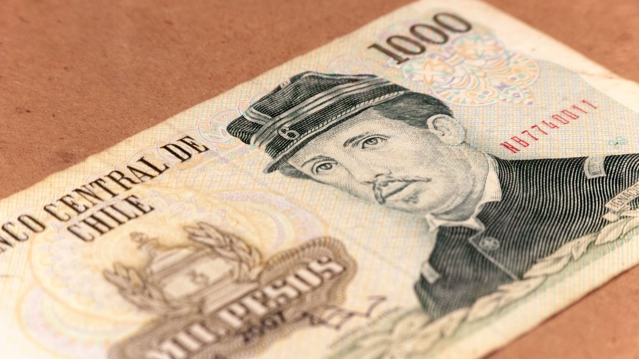 Billete chileno de $1.000 alcanza valor de $200.000 ¡Descubre por qué! Billete chileno de $1.000 alcanza valor de $200.000 ¡Descubre por qué!