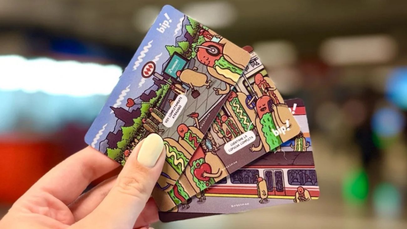 Tarjetas Bip! de colección con diseño completo en el Metro Tarjetas Bip! de colección con diseño completo en el Metro