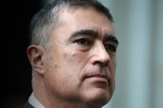 Conflicto entre el alcalde Desbordes y gremio de educación desemboca en violencia