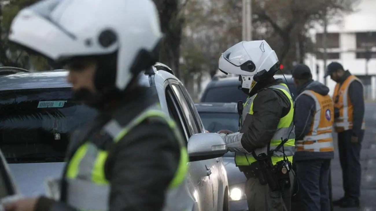 Restricción vehicular en Santiago para combatir contaminación en invierno