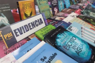 PDI desmantela red de libros falsificados en Santiago, 150 mil incautados