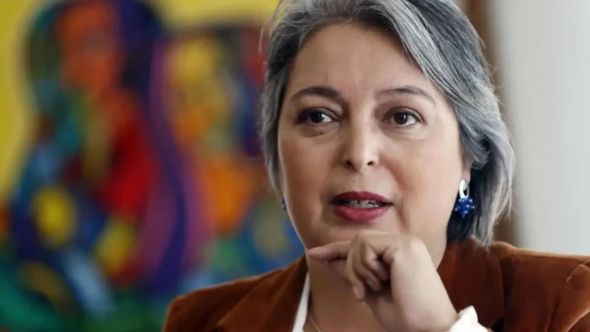 Jeannette Jara propone extender carrera de Carabineros y equilibrar fraccionamiento pesquero