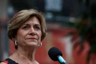 Evelyn Matthei lidera preferencias en carrera presidencial chilena: encuesta CEP