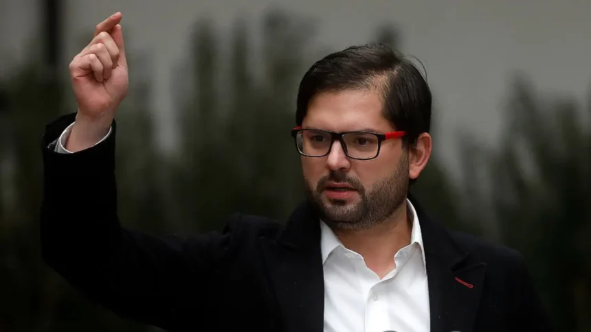 Desaprobación hacia presidente Gabriel Boric aumenta en encuesta de CEP