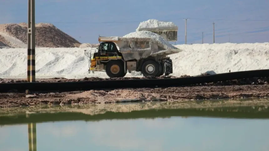 Empresas chinas renuncian a proyectos de litio en Antofagasta: inversiones por US$523 millones en riesgo