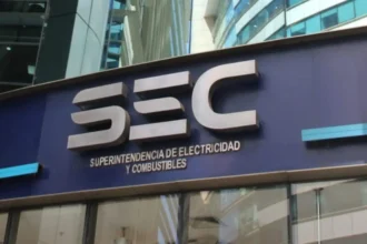 SEC multa a 11 eléctricas en Chile por prolongados cortes de suministro en 2024