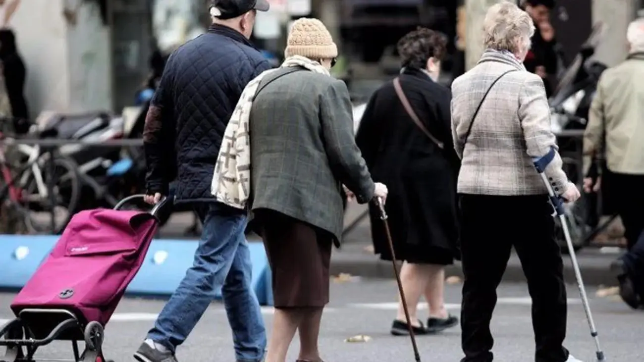 Cláusula polémica en ley chilena obliga a jubilarse a mayores de 75