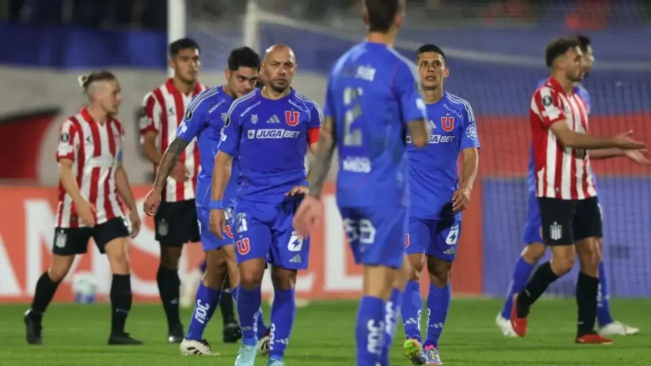 Universidad de Chile pierde el liderato en la Copa Libertadores ante Estudiantes