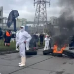 Reunión de autoridades y trabajadores tras cierre de PacificBlu