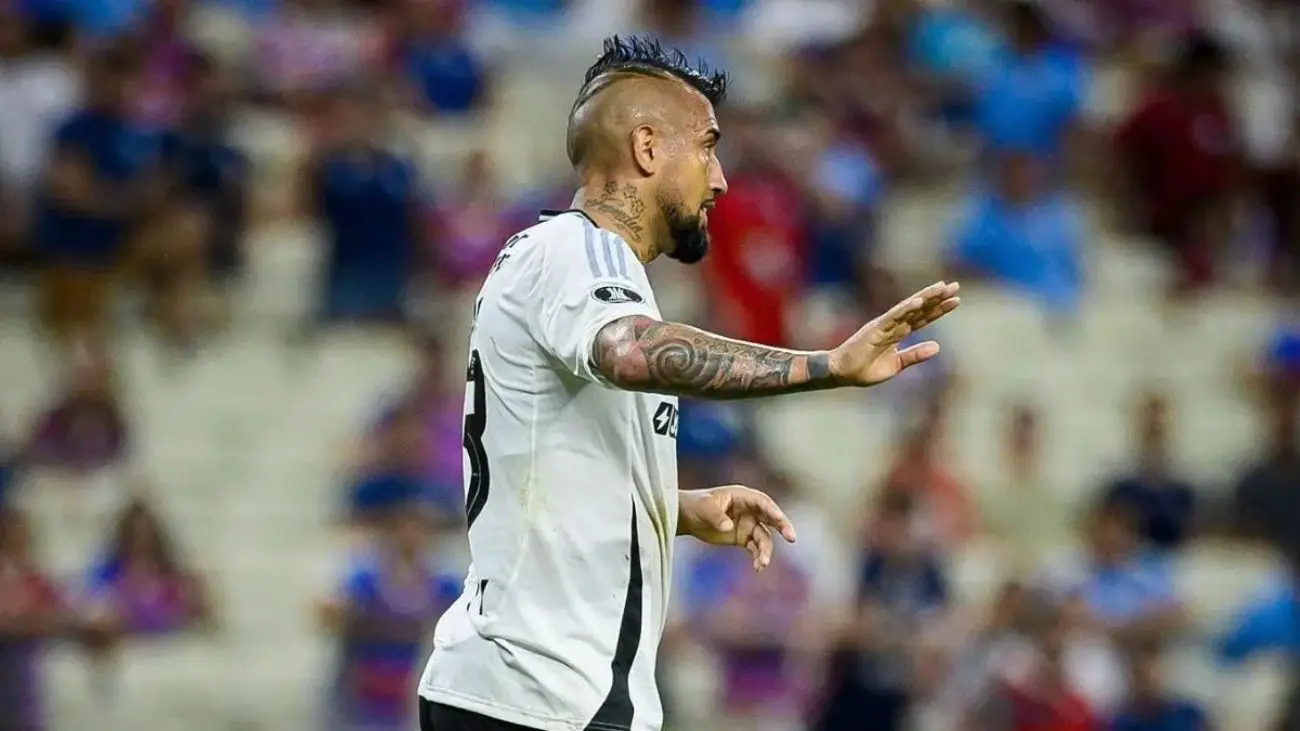 Colo Colo busca redimirse ante Racing de Avellaneda en la Copaxxx Colo Colo busca redimirse ante Racing de Avellaneda en la Copaxxx