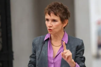 Carolina Tohá destaca seguridad y oportunidades en Los Ángeles en gira