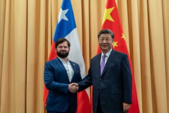 Presidente Gabriel Boric inicia gira por Asia fortaleciendo lazos comerciales