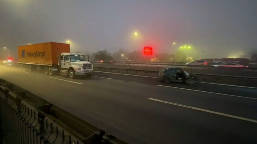 Accidente múltiple en autopista Vespucio Sur deja dos heridos graves