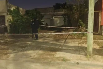 Descubren hombre viviendo con cadáver de su madre en Argentina