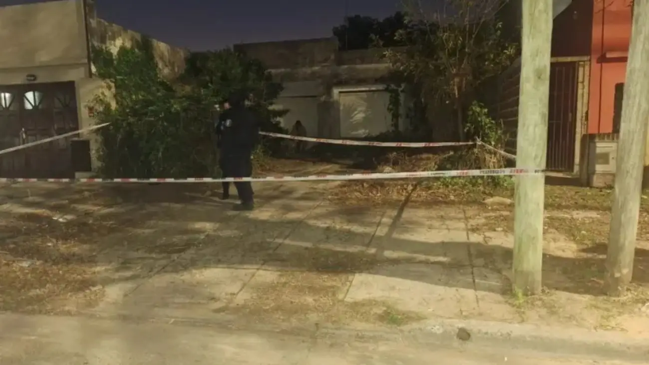 Descubren hombre viviendo con cadáver de su madre en Argentina Descubren hombre viviendo con cadáver de su madre en Argentina