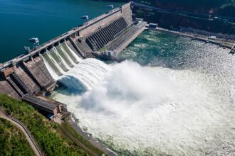 América Latina busca duplicar su capacidad hidroeléctrica al 2050, según informe de OLADE