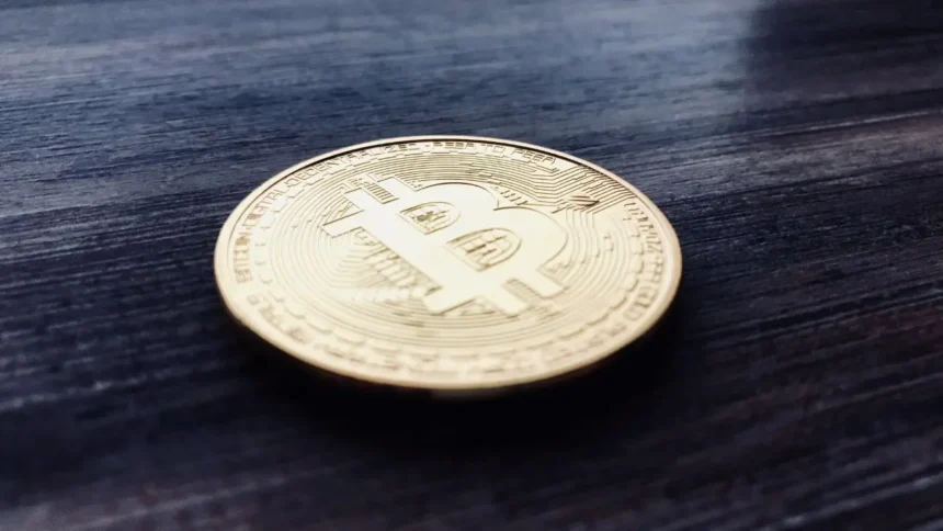 Destituyen a profesor por minar criptomonedas con computadores estudiantiles