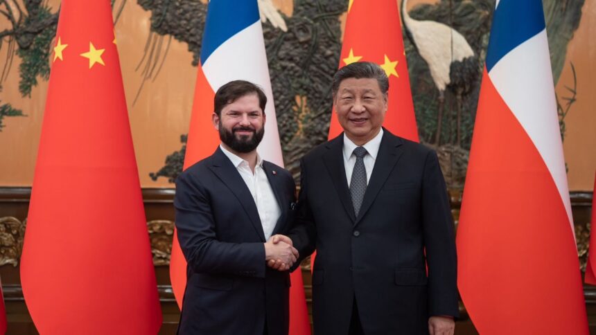 Gabriel Boric fortalece lazos con China en reunión con Xi Jinping