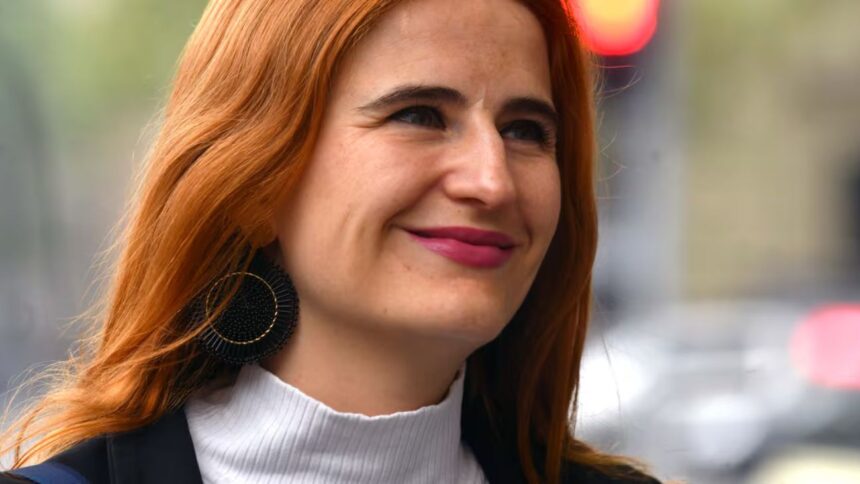 Renuncia de Emilia Ríos: se prepara para periodo pre y post natal