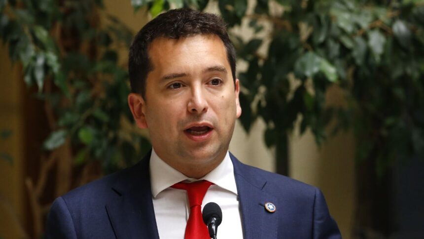 Diputado Cristián Araya denuncia amenazas de muerte y agresividad en redes