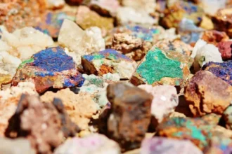 Minerales críticos: desafíos y estrategias para satisfacer la demanda global