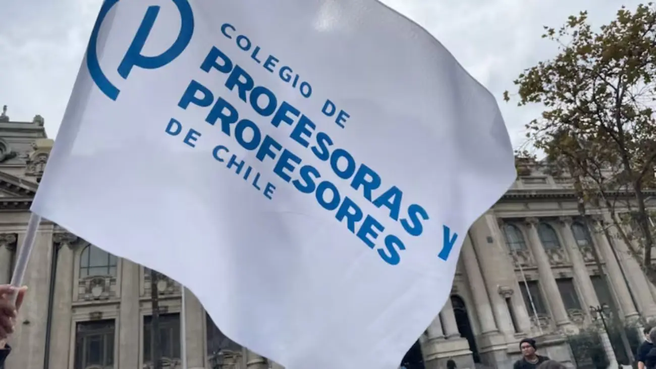 Colegio de Profesores convoca paro y marchas por beneficios gremiales Colegio de Profesores convoca paro y marchas por beneficios gremiales