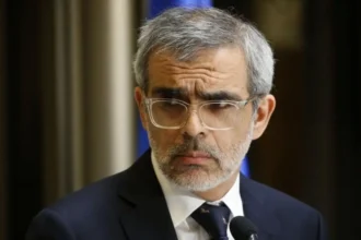 Ministro Cordero rechaza acusaciones de espionaje político contra Presidente Boric