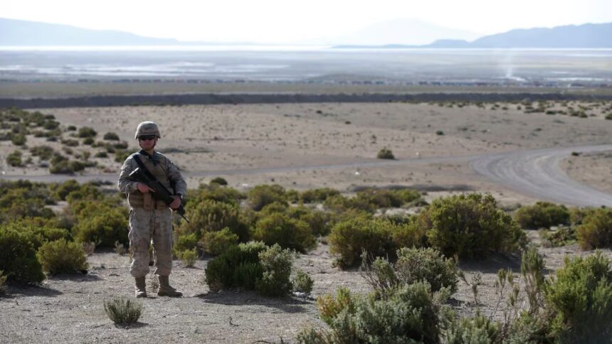 Sargento del Ejército en prisión por traficar migrantes en Chile
