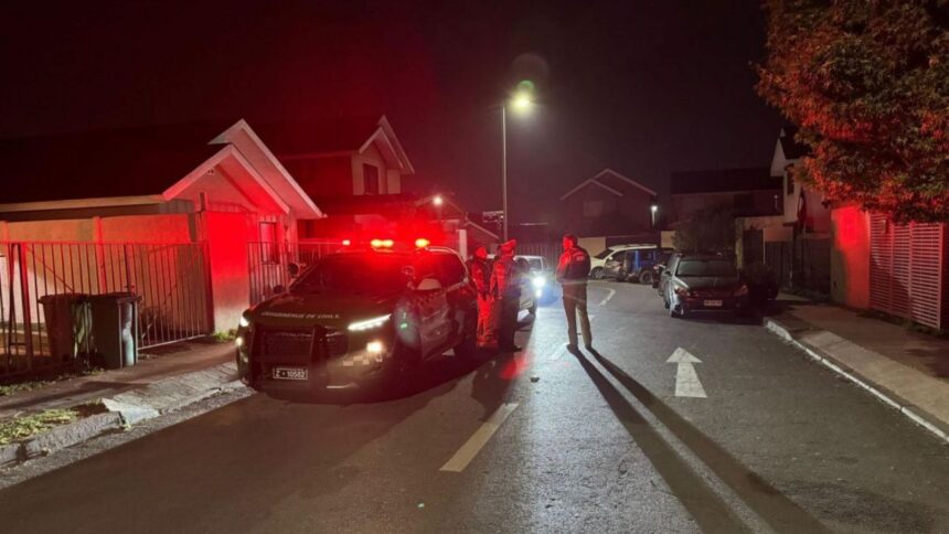 Violento robo de auto en Colina deja grave a propietario