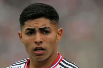 Jordhy Thompson ansía volver a Colo Colo para reencontrarse con sus raíces