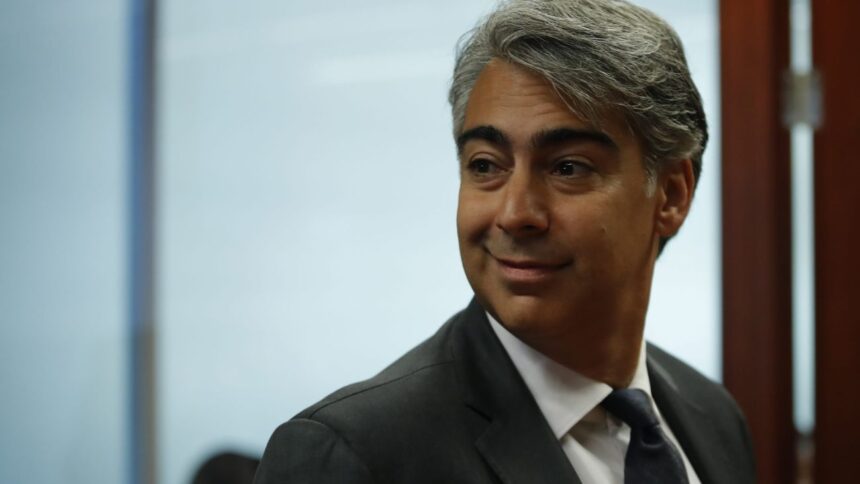 ME-O busca patrocinantes para candidatura presidencial con estadio para la U