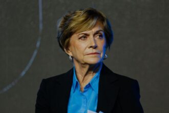 Defensores de Matthei rechazan cuestionamientos sobre su salud mental por Parisi