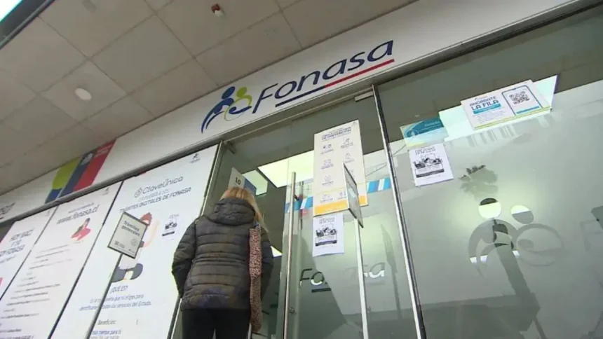 Fonasa anuncia ampliación de beneficios de salud para mayo en Chile