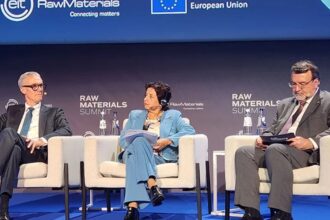 Chile fortalece alianza con la Unión Europea en minería sostenible