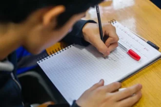 Calendario escolar 2025: ¡Revisa las fechas clave por regiones!