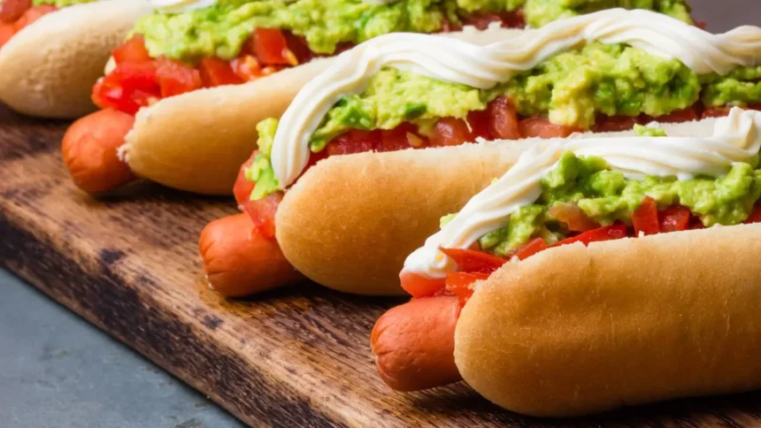 Celebra el Día del Completo 2025 en Chile con promociones especiales