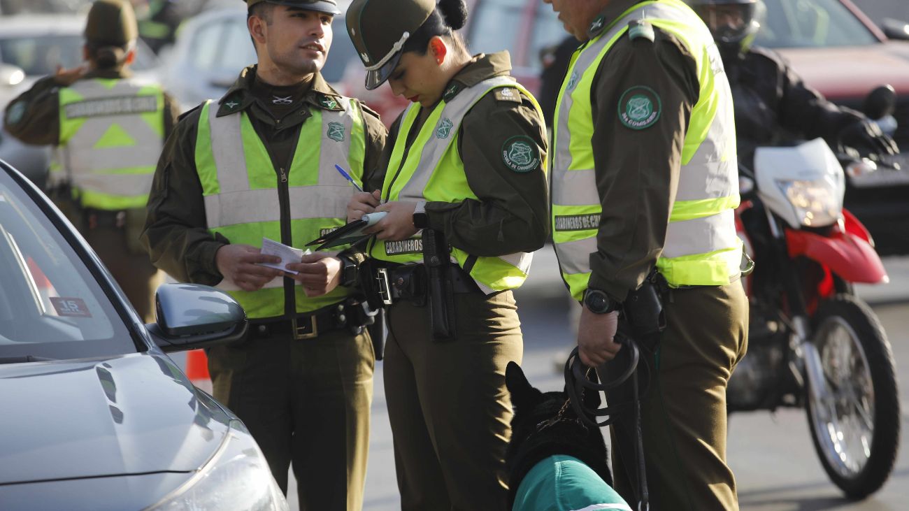 Aplicación de multas por incumplimiento del grabado de patentes automotrices Aplicación de multas por incumplimiento del grabado de patentes automotrices