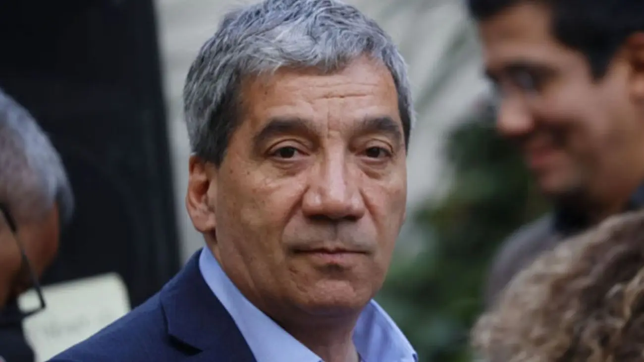 Acusación Constitucional contra Gonzalo Durán por incidentes en partido Colo-Colo Acusación Constitucional contra Gonzalo Durán por incidentes en partido Colo-Colo