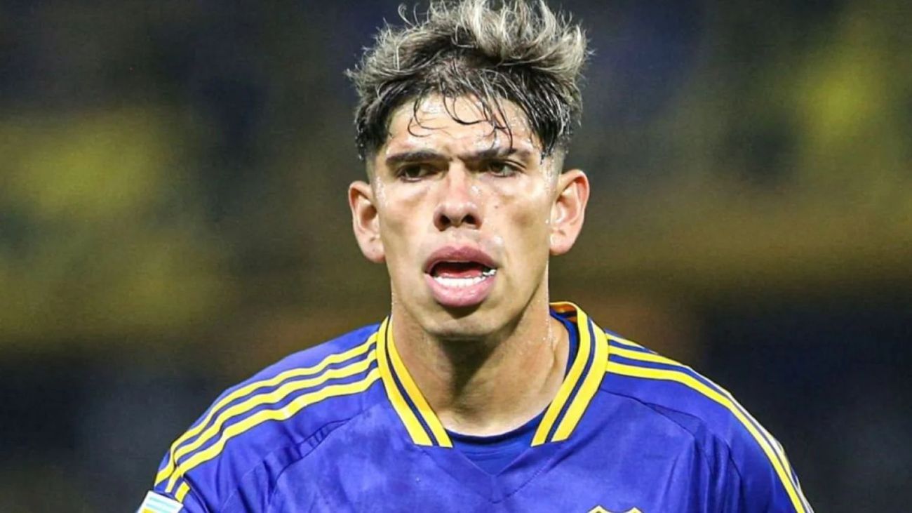 Carlos Palacios criticado por prensa argentina tras fallar gol insólito