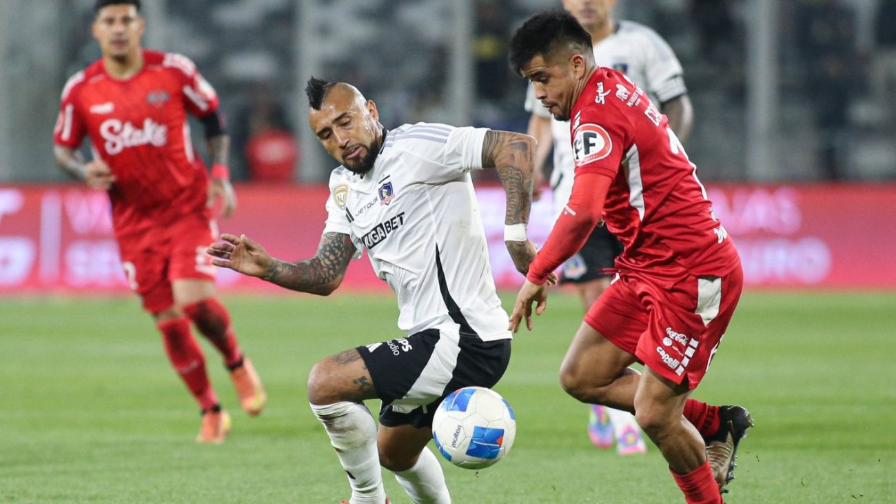 Colo Colo rompe racha con empate ante Ñublense: ¿Futuro de Almirón en duda? Colo Colo rompe racha con empate ante Ñublense: ¿Futuro de Almirón en duda?