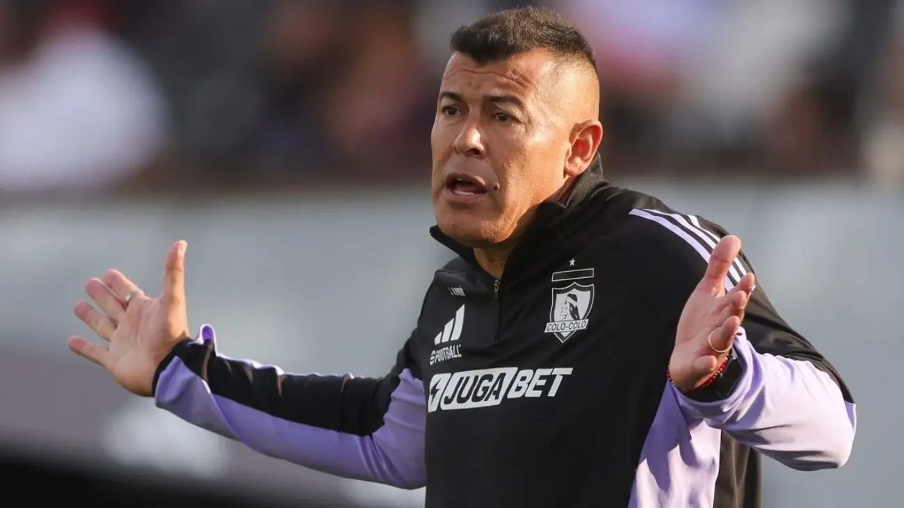 Reunión clave para definir futuro de Jorge Almirón en Colo Colo Reunión clave para definir futuro de Jorge Almirón en Colo Colo