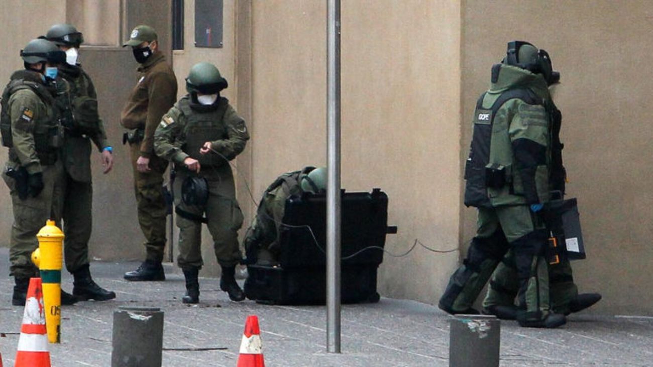 Estudiantes investigados por falsos avisos de bombas en Osorno Estudiantes investigados por falsos avisos de bombas en Osorno