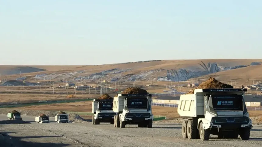 100 camiones eléctricos sin conductor operando en mina de China