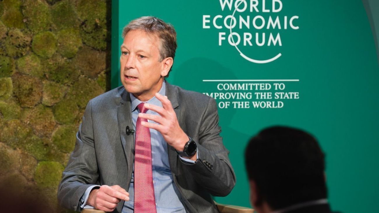 Renuncia inesperada de CEO en Rio Tinto: Liderazgo marcado por el cambio y reacciones del mercado Renuncia inesperada de CEO en Rio Tinto: Liderazgo marcado por el cambio y reacciones del mercado